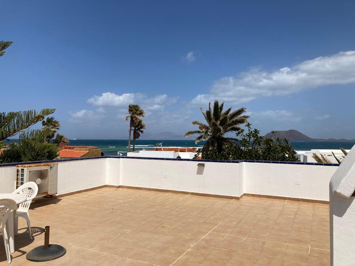 Beach House With The Heated Pool Next To Rocky Point Corralejo Eksteriør billede