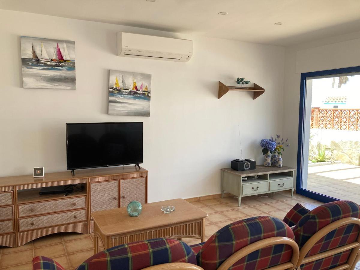 Beach House With The Heated Pool Next To Rocky Point Corralejo Eksteriør billede