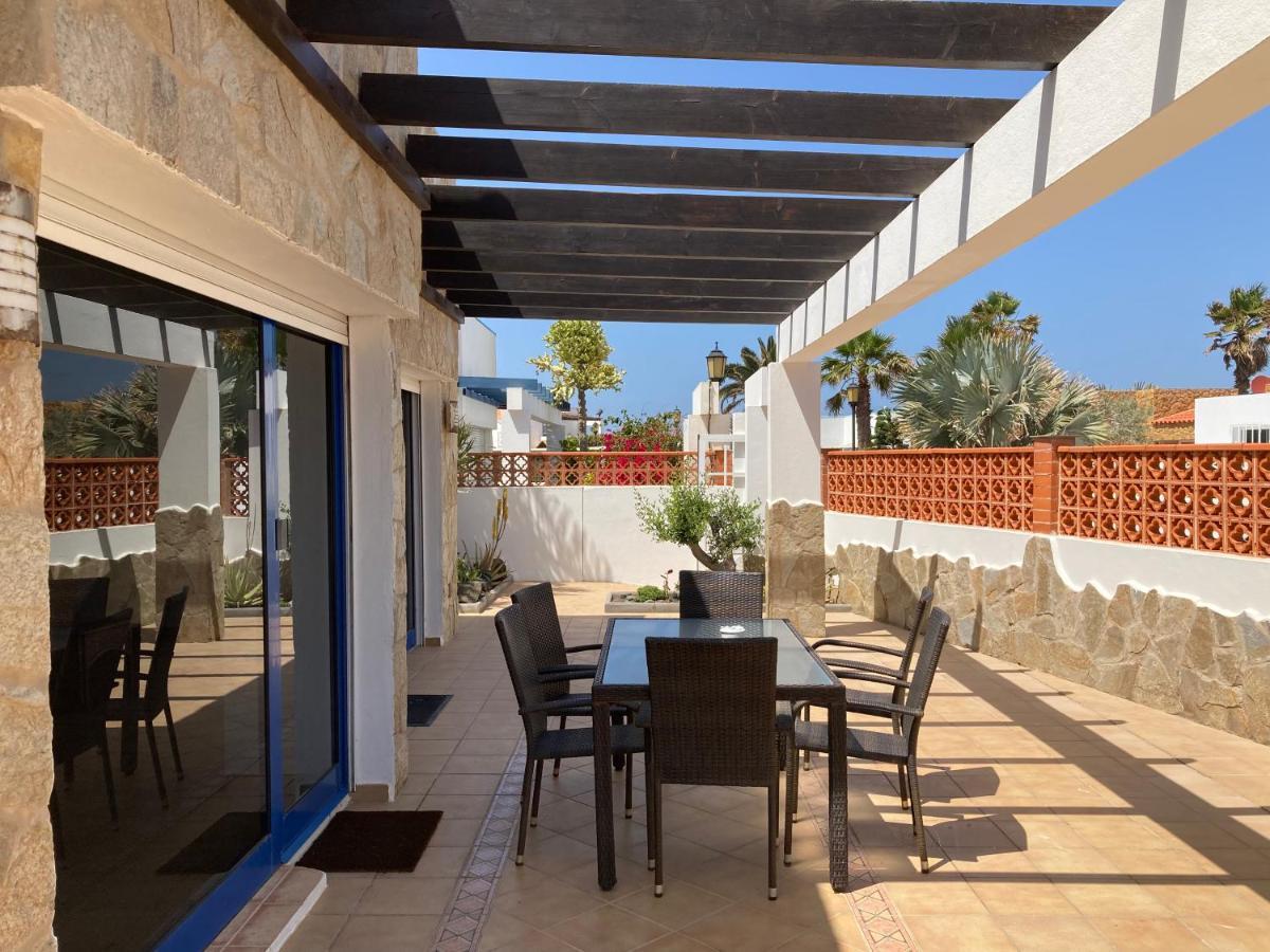 Beach House With The Heated Pool Next To Rocky Point Corralejo Eksteriør billede